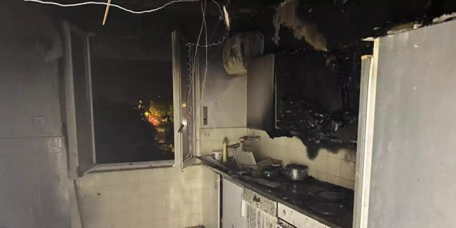 Ausgebrannt: Die Küche in einer Freiburger Wohnung. Die Brandursache ist unbekannt.