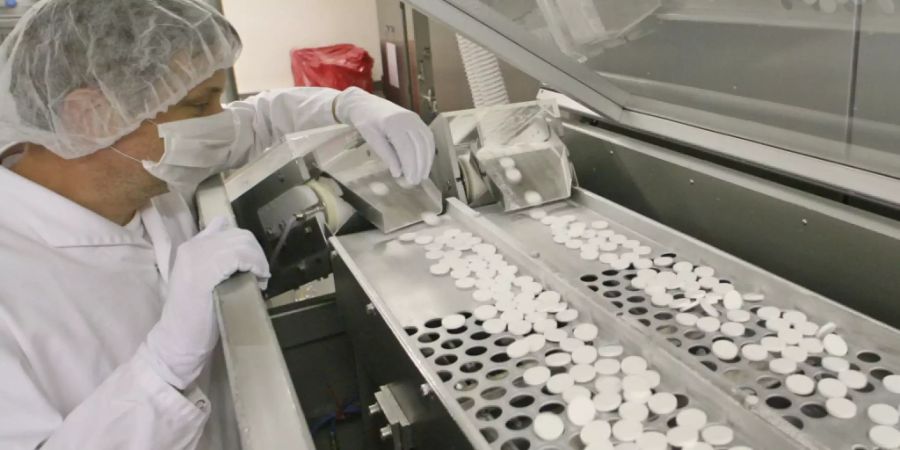 Beim Pharmakonzern Bayer hat die Coronavirus-Pandemie in einigen Geschäftsfeldern zu einer deutlich höheren Nachfrage geführt, teilweise zu einer Bevorratung. (Archivbild)