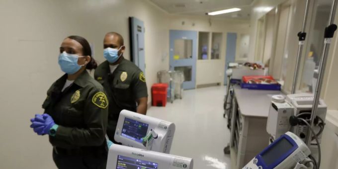 US-Experten fordern mehr Mitarbeiter im Kampf gegen das Coronavirus. Coronavirus