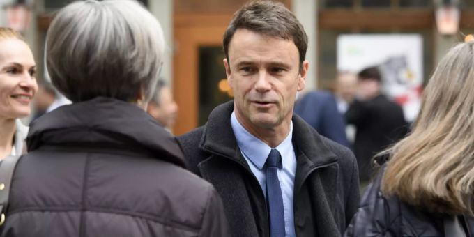 Der bernische Sicherheitsdirektor Philippe Müller (FDP) zeigt wenig Verständnis für die Kritik an den Rückkehrzentren. Philippe Müller