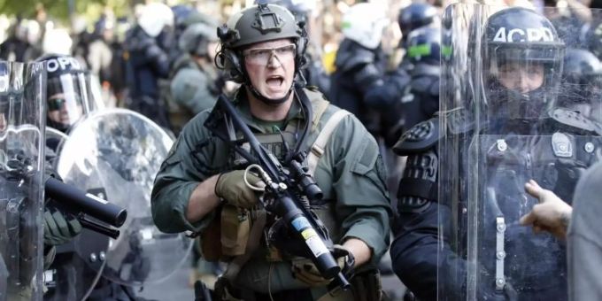 Polizeigewalt - Amnesty wirft US-Polizei Menschenrechtsverletzungen vor