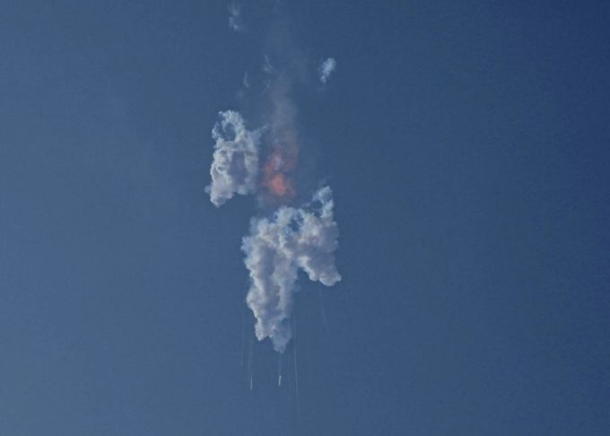 Das Starship-Raketensystem von SpaceX explodierte bei einem Test im vergangenen April. Starship