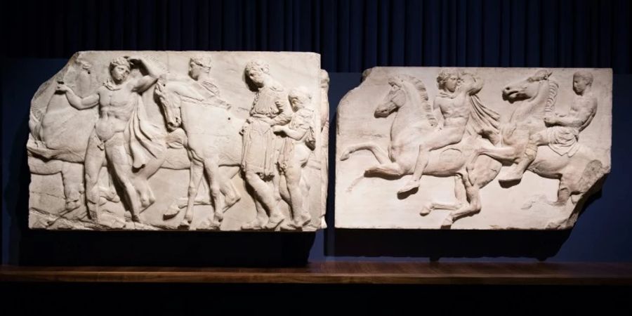 Im British Museum gezeigte Teile des Parthenon-Frieses