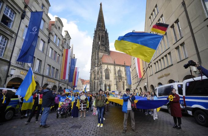 Eine Solidaritäts-Kundgebung im November im deutschen Münster. Ukraine