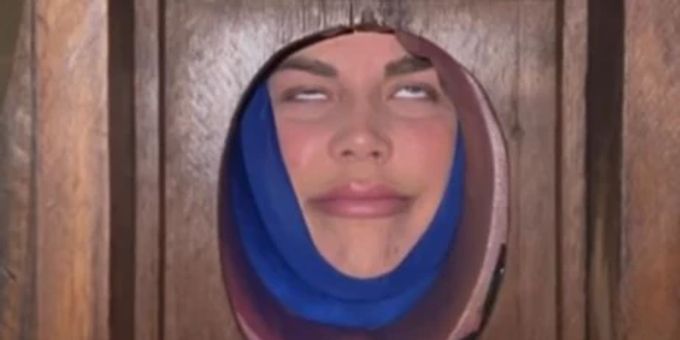 Tut das gut! - Bachelorette Chanelle lässt Weihnachtsstress wegrubbeln
