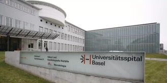 Basel - Universitätsspital Basel mit notärztlicher Betreuung im Joggeli