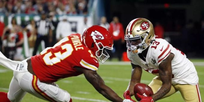 In der NFL werden künftig mehr Teams an den Playoffs teilnehmen. Foto: Mark Humphrey/AP/dpa NFL