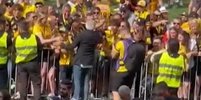 Im Video - YB-Fans feiern nach Cup-Sieg Besitzer Hans-Ueli Rihs