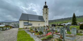Flims - Flims genehmigt Kredite für Friedhof und Lift