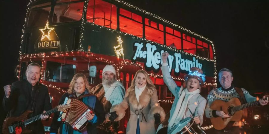 The Kelly Family geht im nächsten Jahr mit ihrem Doppeldeckerbus wieder auf grosse Tour.