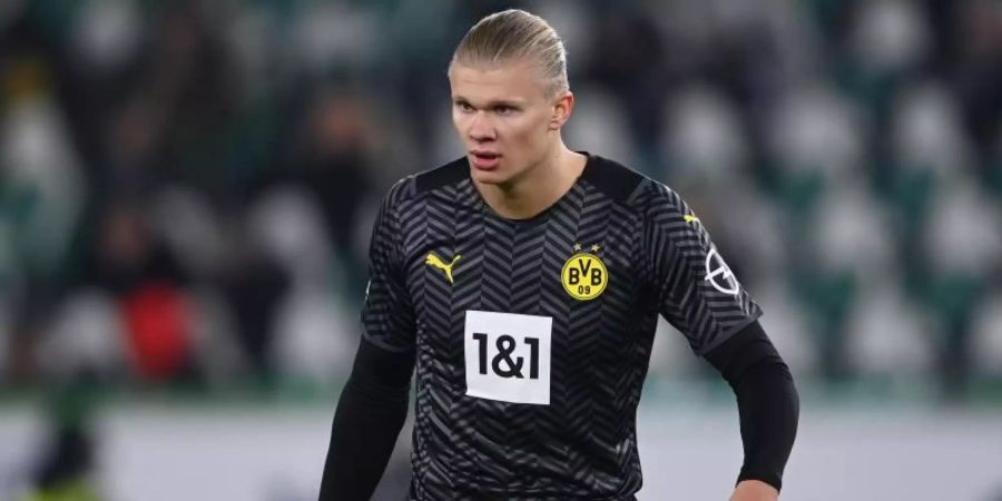 Torjäger Erling Haaland kehrt gegen die Bayern vermutlich in die Startelf zurück. Foto: Swen Pförtner/dpa