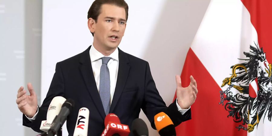 Der österreichische Bundeskanzler Sebastian Kurz (ÖVP) spricht bei einem Statement zur Regierungskrise. Foto: Georg Hochmuth/APA/dpa