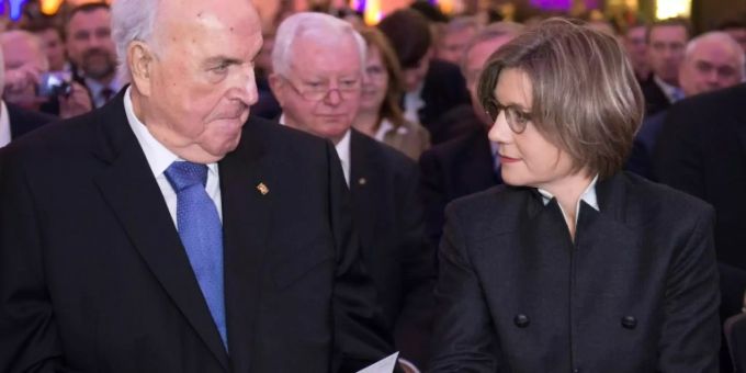 Helmut Kohl und seine Frau Maike 2014 Helmut Kohl und seine Frau Maike 2014