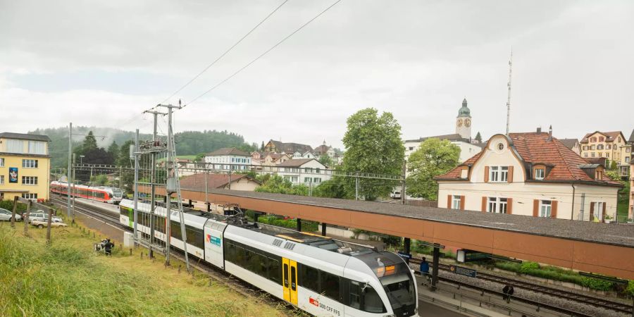 Bahnhof in Degersheim.