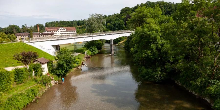 Töss mit Aussicht über Rorbas-Freienstein.