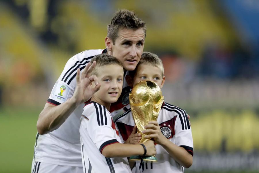 Miroslav Klose ist Rekord-Torschütze Deutschlands – und plaudert aus dem Nähkästchen.