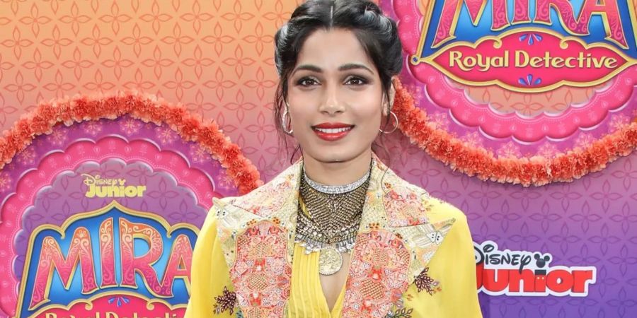 Freida Pinto freut sich über Nachwuchs.