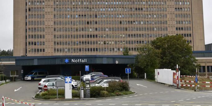 Mitarbeitende des Kantonsspitals Baden AG haben Bilder veröffentlicht, die zeigen, was eine am Coronavirus erkrankte Person auf der Intensivstation täglich braucht. (Archivbild) Coronavirus