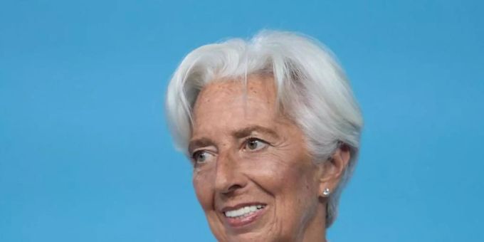 Die EZB-Präsidentin Christine Lagarde wirbt um Vertrauen in den Kurs der Europäischen Zentralbank. Foto: Boris Roessler/dpa Die EZB-Präsidentin Christine Lagarde wirbt um Vertrauen in den Kurs der Europäischen Zentralbank. Foto: Boris Roessler/dpa