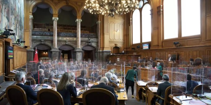 Ständeräte stimmen während der Frühjahrssession der Eidgenössischen Räte 2021 ab. Tabakwerbeverbot