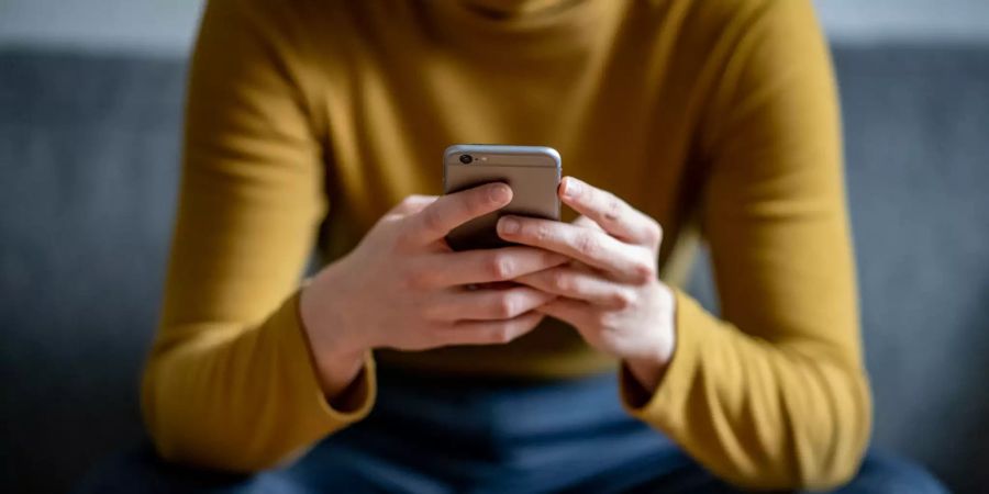 Smartphone Hand