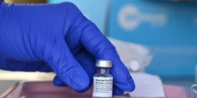Corona-Impfstoff von Biontech/Pfizer impfstoff