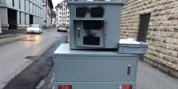 Der Sachschaden beträgt mehrere Hundert Franken. Sachbeschädigung