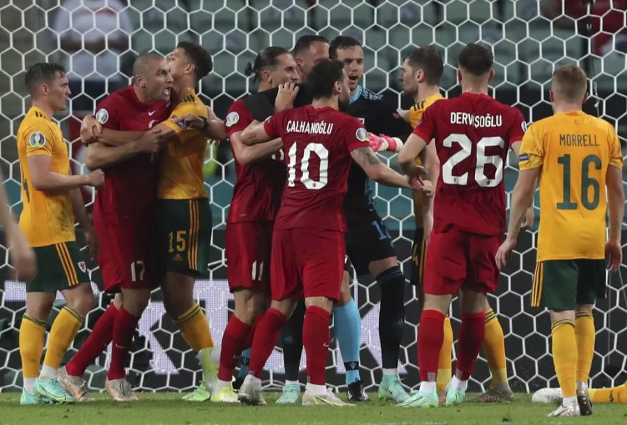 Heute um 18 Uhr spielt die Schweiz in Baku gegen die Türkei.