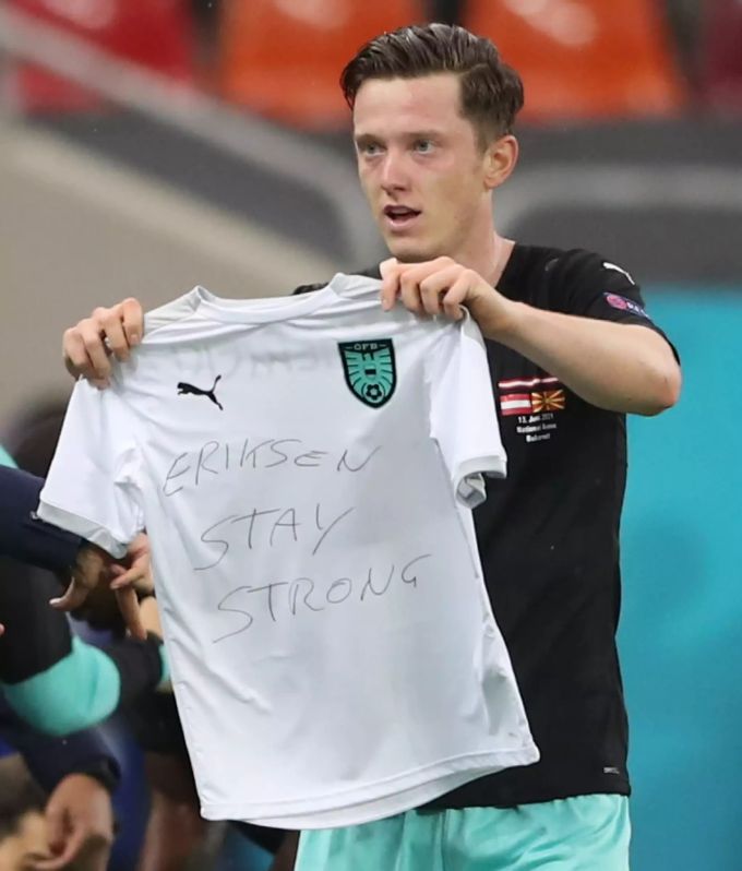 Michael Gregoritsch mit einer schönen Botschaft in Richtung Christian Eriksen. Euro 2020