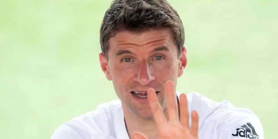 Für das DFB-Team wichtig auf und abseits des Platzes: Thomas Müller. Foto: Federico Gambarini/dpa