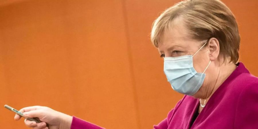 Ist skeptisch, ob die Massnahmen ausreichen werden: Kanzlerin Angela Merkel. Foto: Michael Kappeler/dpa