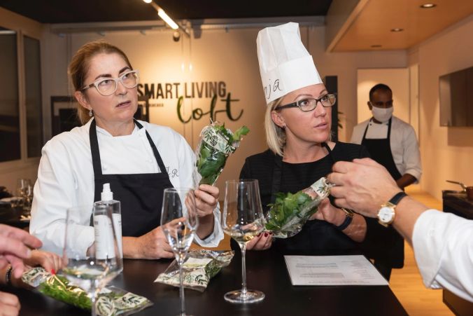 Tanja möchte alles ganz genau wissen.