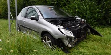 Fahrunfähig auf Autobahn verunfallt
