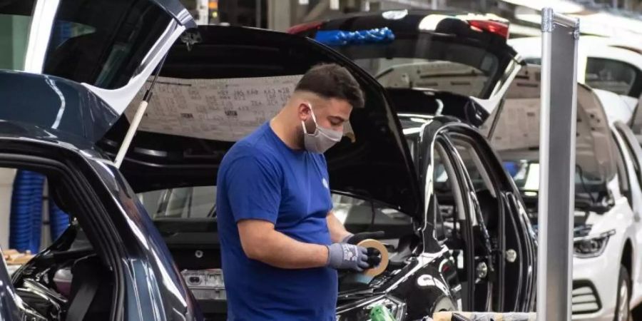 Auch VW hat die Corona-Krise voll zu spüren bekommen. Foto: Swen Pförtner/dpa