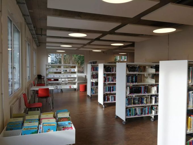 Die Innenräume der Gemeindebibliothek Münchenbuchsee. Die Innenräume der Gemeindebibliothek Münchenbuchsee.