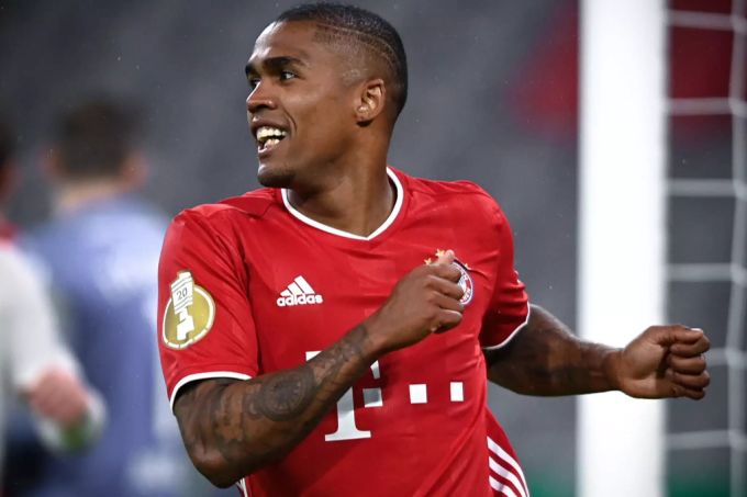 Douglas Costa