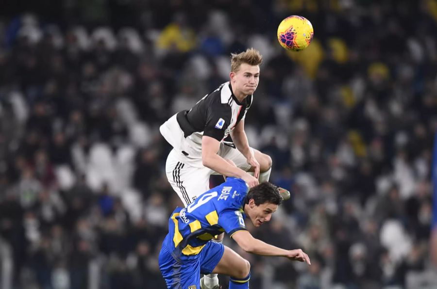 Juve-Verteidiger Matthijs de Ligt fällt mit einer Schulterverletzung aus.