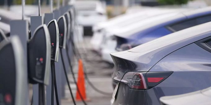 Neu besteuert - Ab 2024 müssen E-Autobesitzer auch blechen