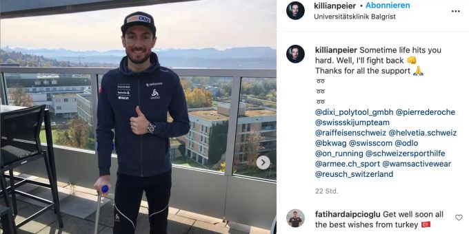 Killian Peier grüsst mit Krücke seine Instagram-Anhänger. Killian Peier