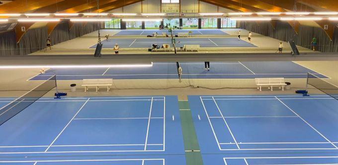 Auch hier wird Volleyball trainiert: Grünfeld Jona. Grünfeld