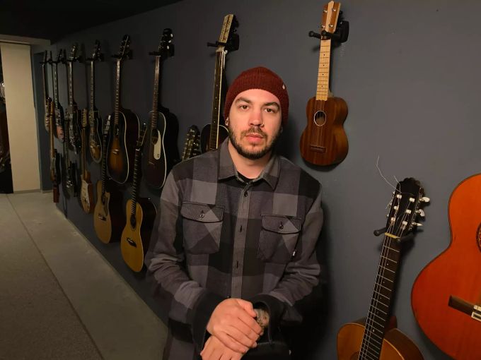 Gibt ein Konzert: Musiker Mike Sterki aus Rapperswil-Jona. Mike Sterki