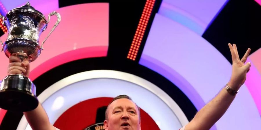 Glen Durrant hat sich mit dem Coronavirus infiziert. Foto: Steven Paston/PA Wire/dpa