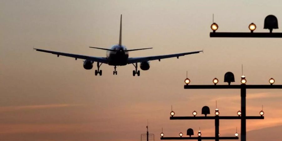 Viele Länder verlangen bei der Einreise von Reisenden aus Deutschland einen negativen Corona-Test. Foto: Kevin Kurek/dpa/Illustration