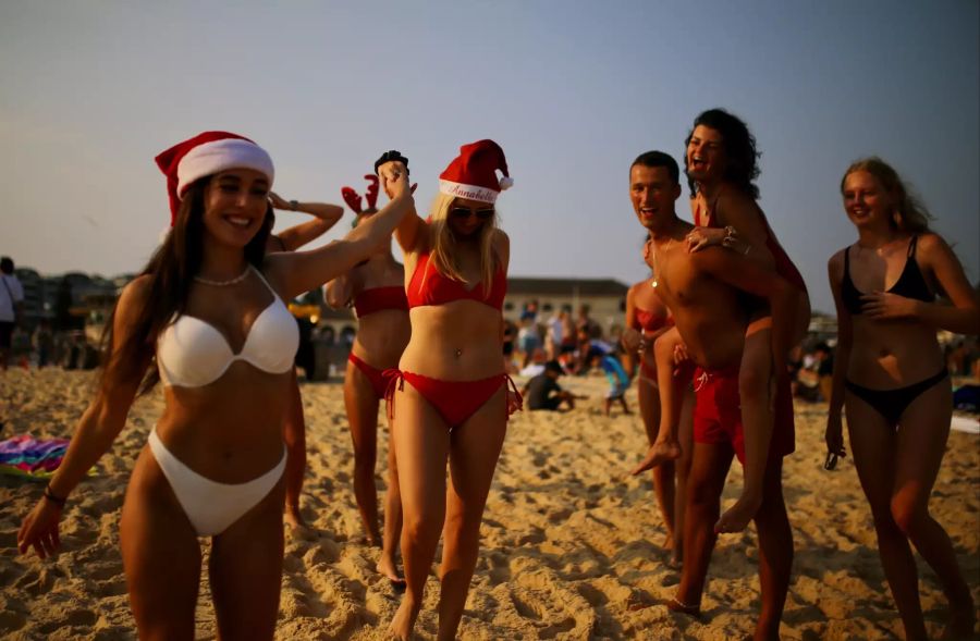 Crowds at Bondi Beach on Christmas Day