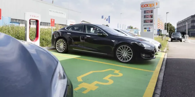 Experte Rechnet Mit Mehr Rabatte Fur Diesel Und Elektro Autos