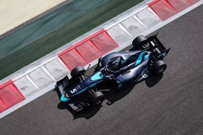 Dan Ticktum testete in Yas Marina schon für das DAMS-Team. Dan Ticktum Formel 2