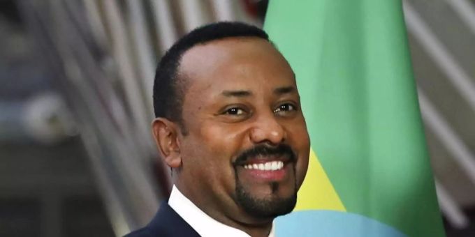 Der äthiopische Ministerpräsident Abiy Ahmed, aufgenommen am Sitz des Europäischen Rates in Brüssel. Abiy ist es gelungen, nach Jahren des Konflikts Frieden mit Äthiopiens bitterem Rivalen Eritrea zu schliessen, dafür erhielt er den Friedensnobelpreis 2019. Foto: Francisco Seco/AP/dpa abiy ahmed