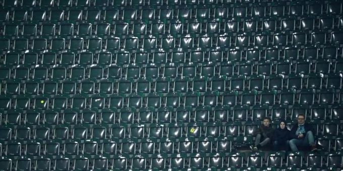 In Mönchengladbach beim Spiel der DFB-Elf gegen Weissrussland blieben etliche Tribünen weitgehend unbesetzt. Foto: Federico Gambarini/dpa In Mönchengladbach beim Spiel der DFB-Elf gegen Weissrussland blieben etliche Tribünen weitgehend unbesetzt. Foto: Federico Gambarini/dpa