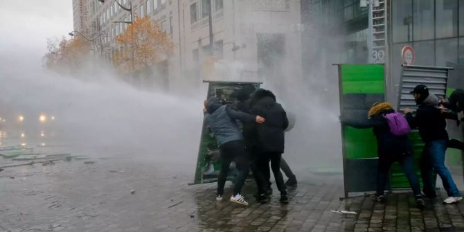 Gelbwesten Proteste krawalle