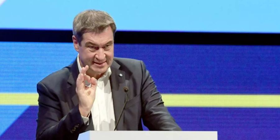 Bayerns Ministerpräsident Markus Söder (CSU) sprach sich zum Start der 33. Medientage München für eine alternative europäische Internetplattform aus. Foto: Felix Hörhager/dpa